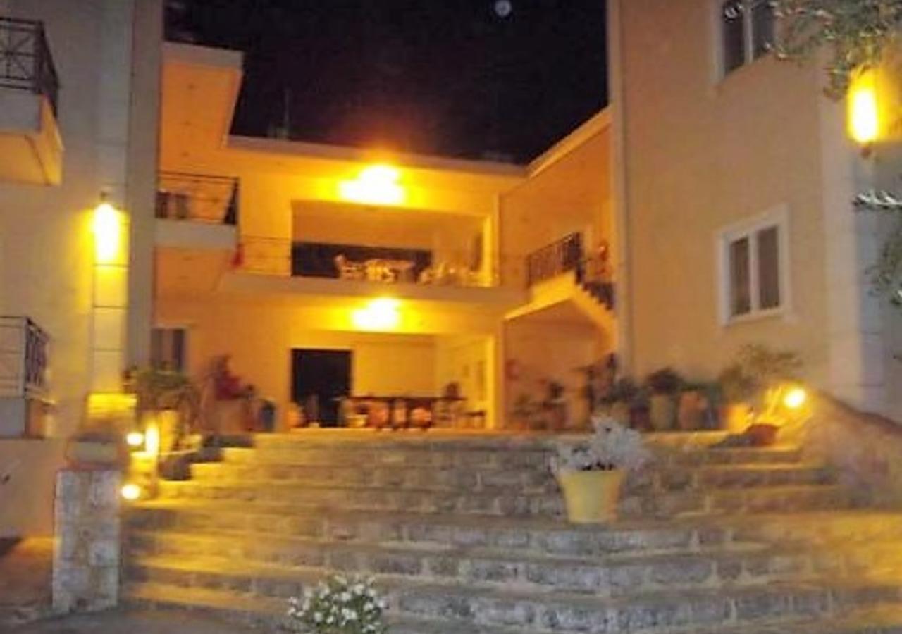 Areti & Maria Apartments Gythio Zewnętrze zdjęcie